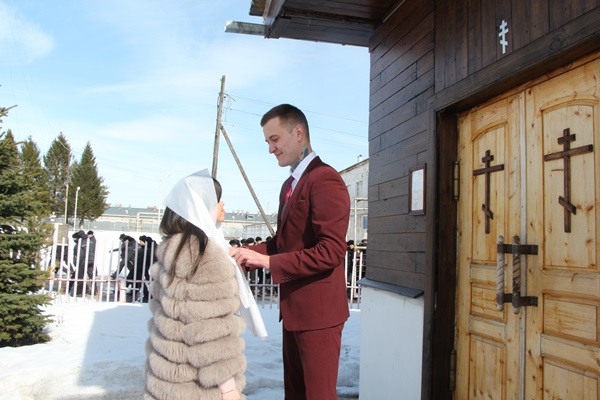 Романтичный рекорд: в колонии  Ярославской области сыграли сразу восемь свадеб