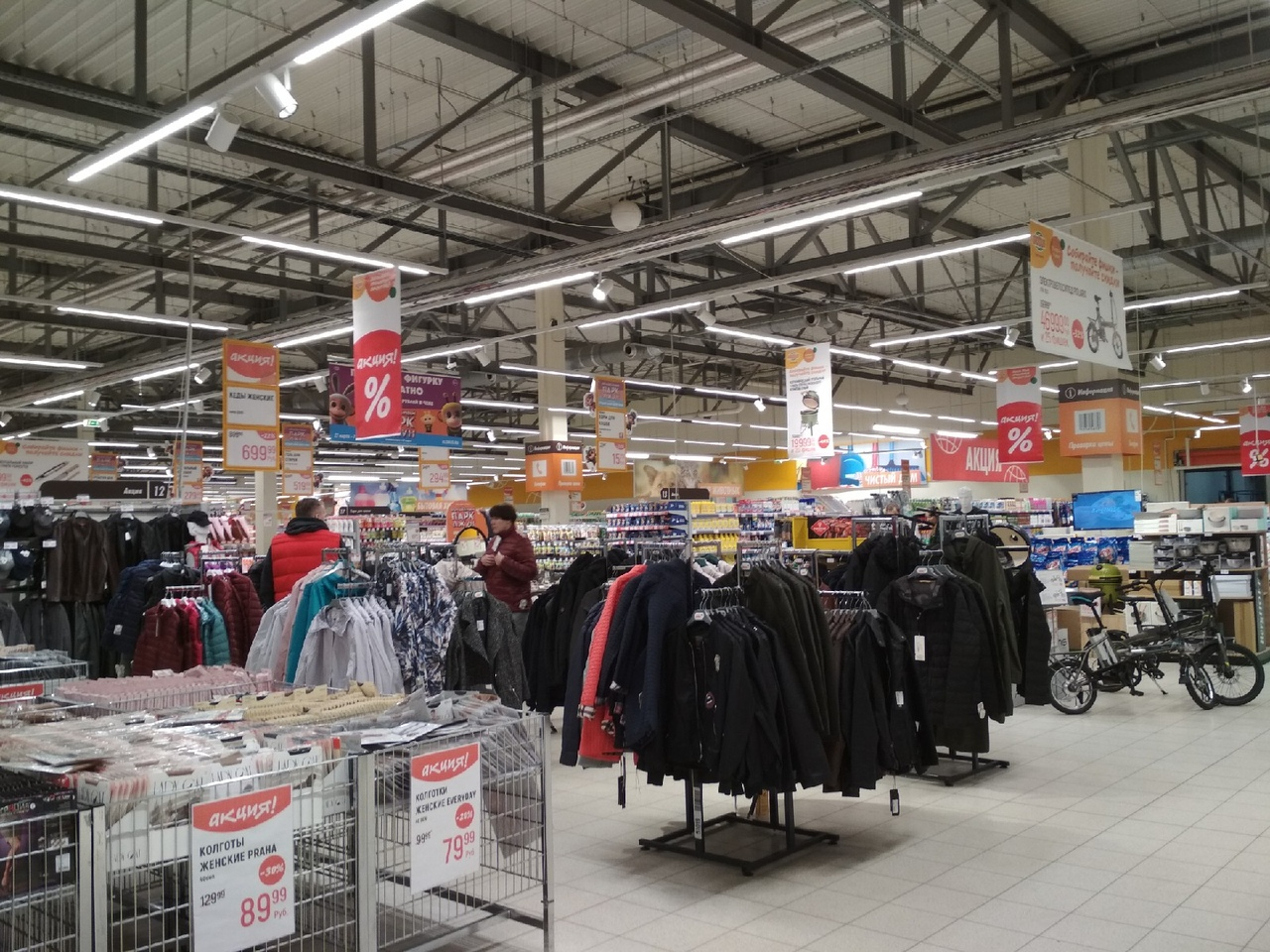 "Мы не слепые": почему продавцы смеются над покупателями в магазинах Ярославля