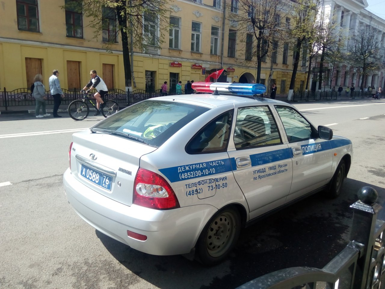 Понравилась девушка - прояви себя: ухажер из Рыбинска разбил авто своей подруги