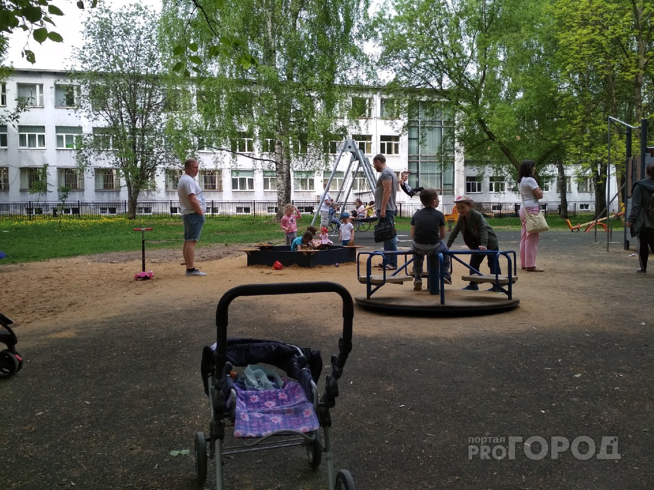 Двухмесячных- в детсад: в России появятся ясли "не для всех"