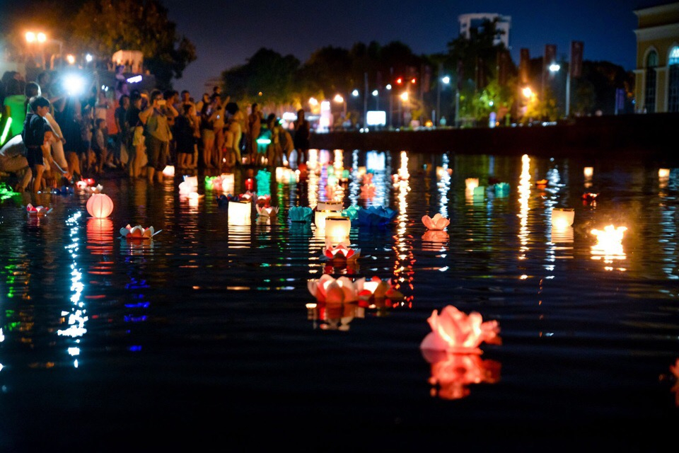 Фестиваль водных фонариков пройдет в Ярославле 25 мая