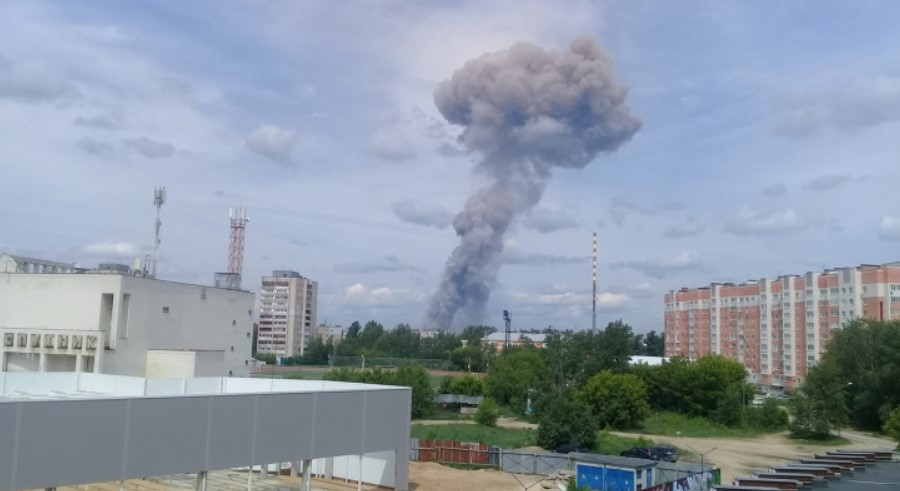 Десятки пострадавших: взрыв разрушил завод в городе Дзержинск. Видео.
