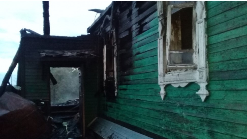 "Это снимали на видео": женщину, погибшую в пожаре под Ярославлем, могли убить