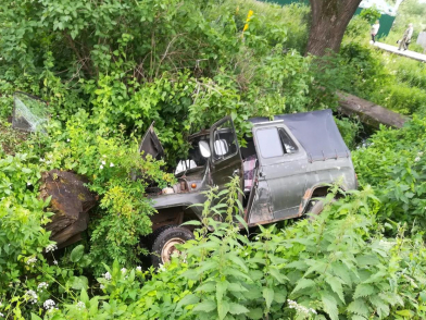 Авто упало с обрыва: в ДТП под Ярославлем погиб мужчина
