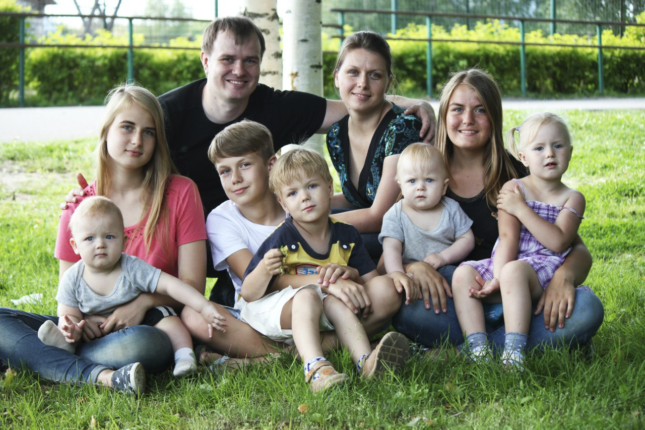 Родители семерых детей раскрыли секрет семейного счастья