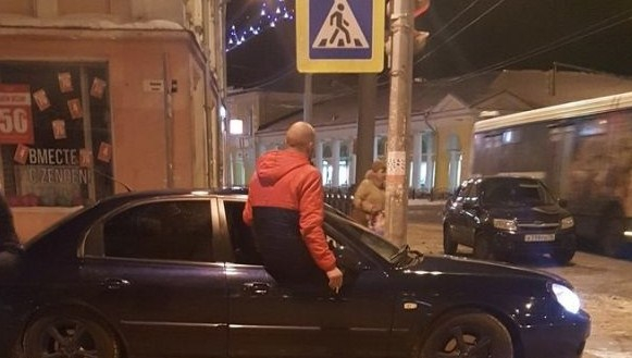 Сказал, что не опасен: ярославец под амфитамином гонял на авто по Кирова