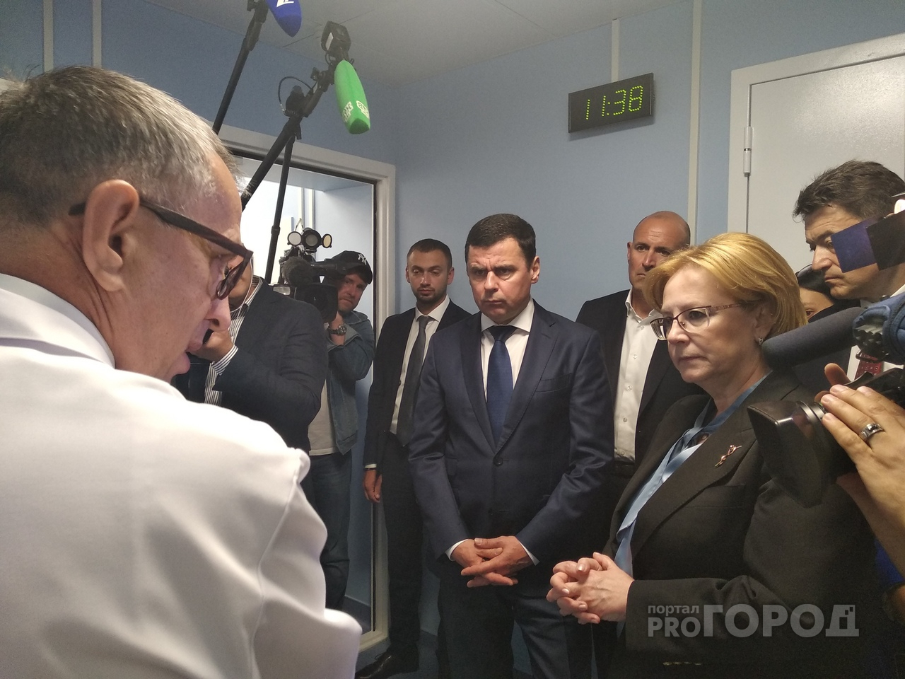 Час на опухоль: министру здравоохранения рассказали о суперметоде борьбы с раком в Ярославле