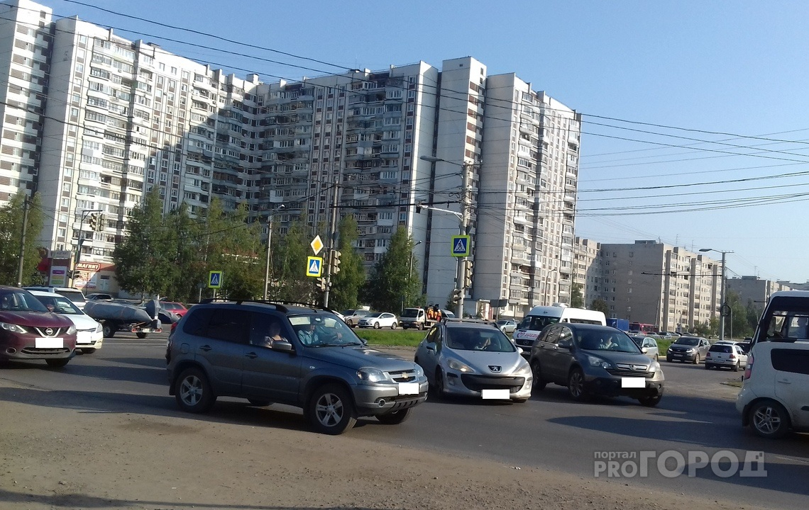 Стравливают пешеходов и водителей: ярославцы умоляют вернуть светофор