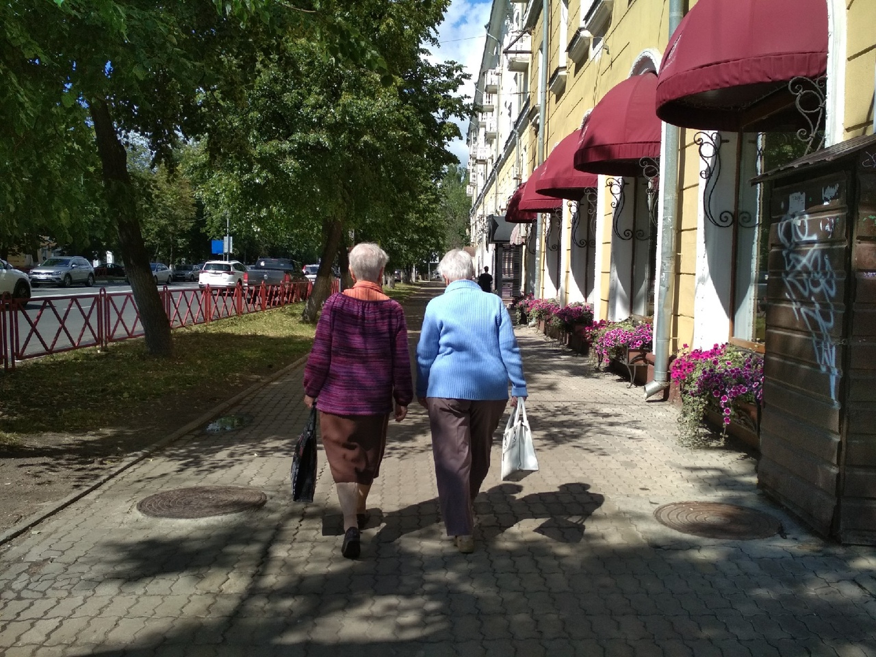 "Сдохнуть с голоду можно": ярославцы откровенно о работающих пенсионерах
