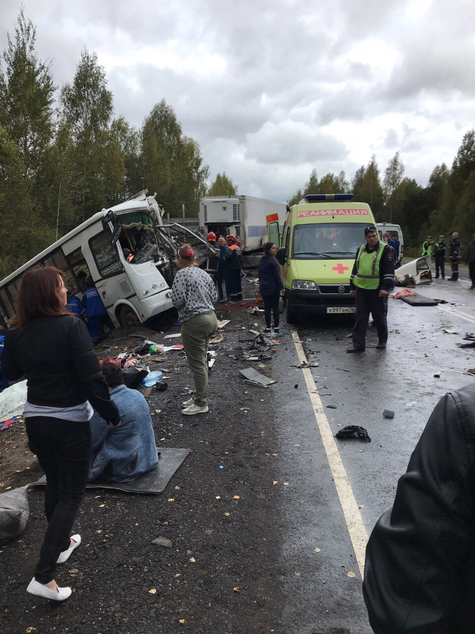 7 трупов: жуткое ДТП с автобусом и фурой произошло под Ярославлем
