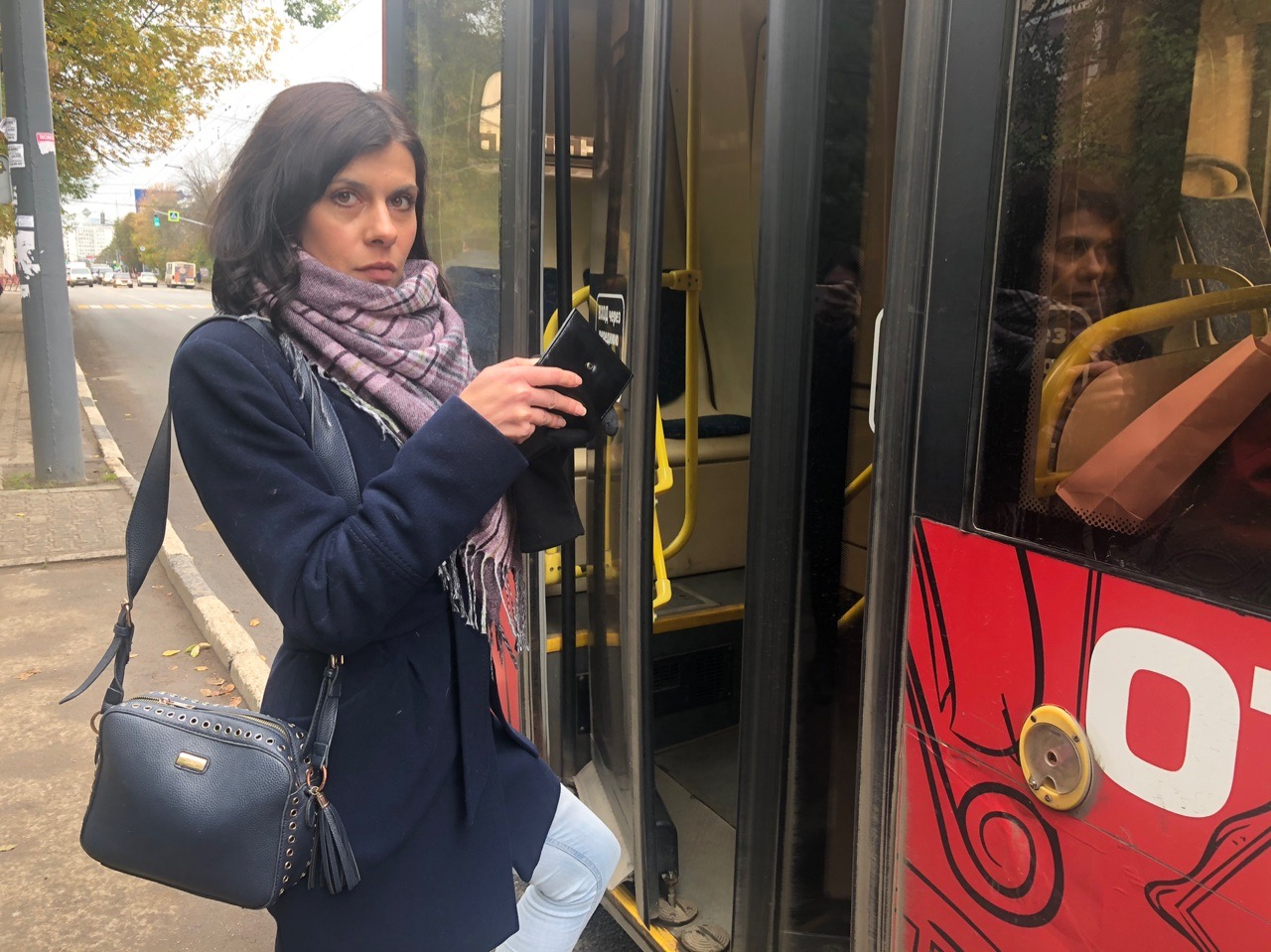 В автобус - без денег: ярославцам назвали список автобусов, где можно платить картой