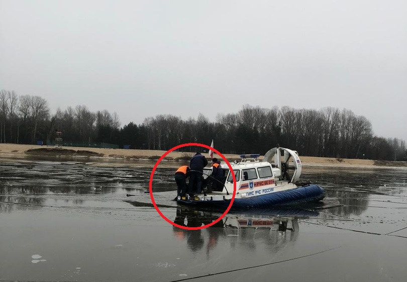 Лед крошился под ногами: ярославский рыбак оказался в смертельной ловушке