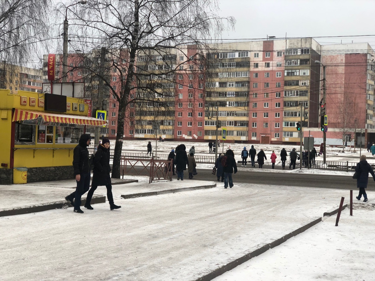 Ярославцы встряли в девятибалльных пробках: где не проехать на авто
