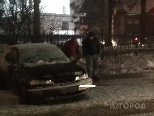 Пьяный водитель сбежал по сугробам: массовое ДТП произошло в центре Ярославля