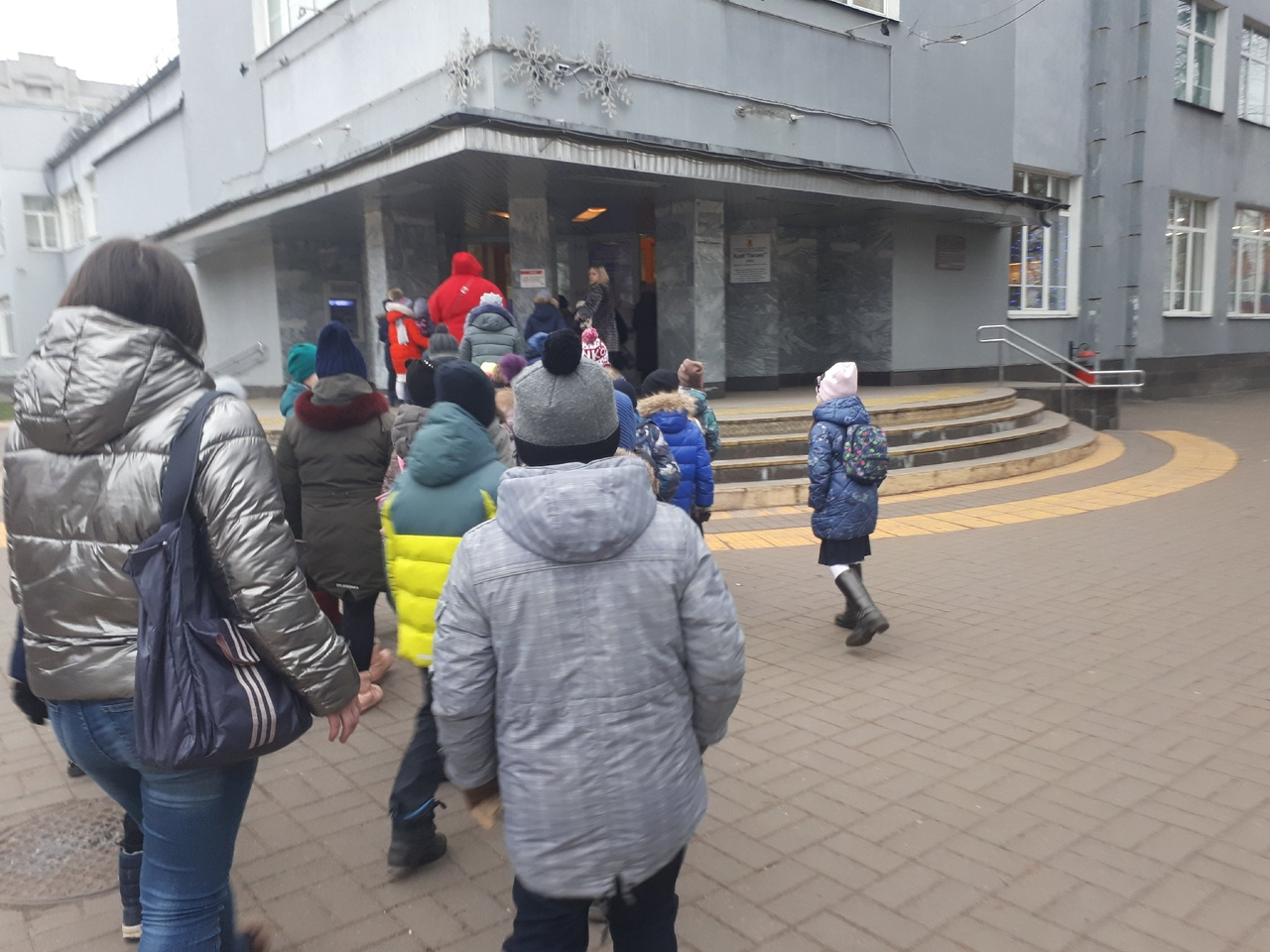 Школьников младших классов будут кормить бесплатно: власти Ярославля сделали заявление