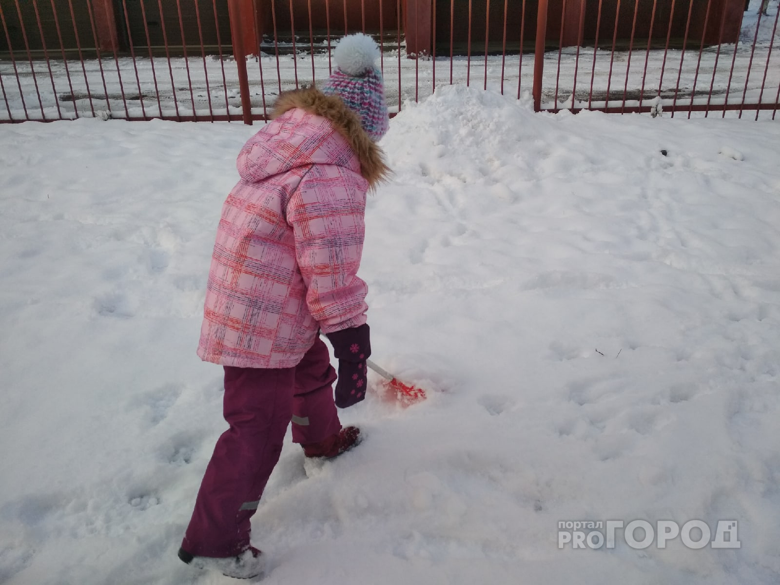 "А когда начнем покупать воздух?": ярославцев заставят платить за талый снег