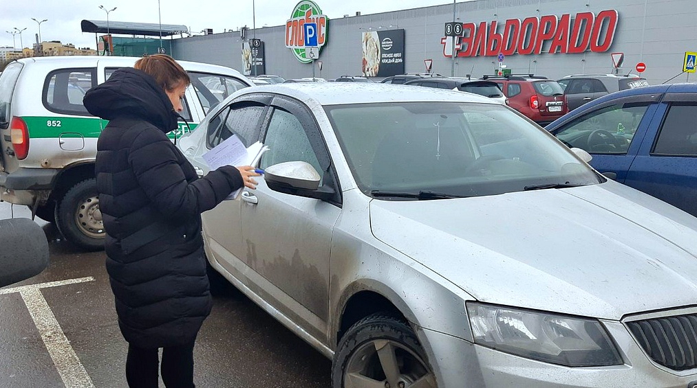 Облава на парковках: где ищут должников приставы в Ярославле