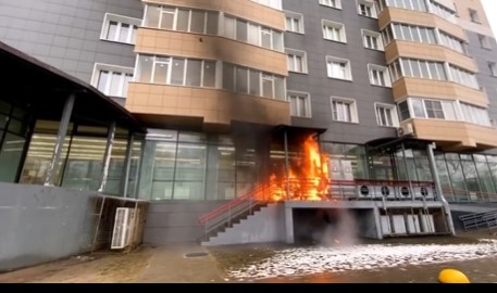 Пожар в новостройке сняли на камеру: очевидцы раскрыли причину ЧП в Брагино