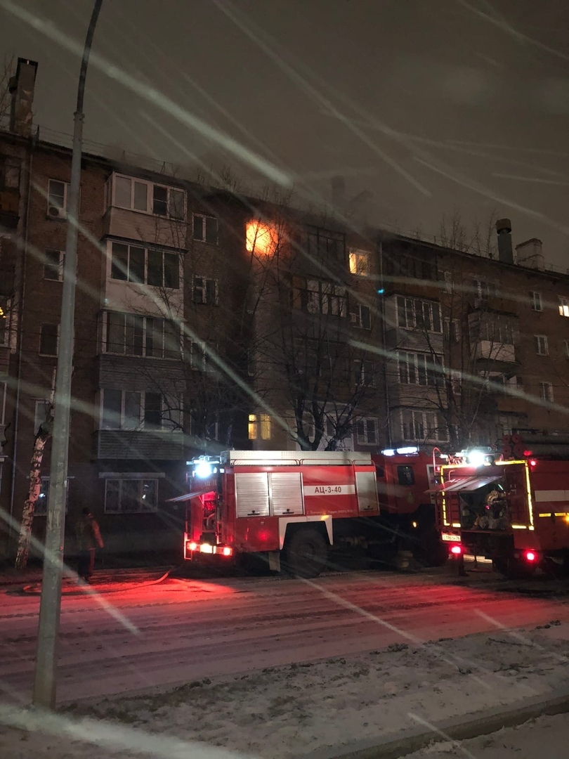 Прыгать было бесполезно: подробности ночного пожара в многоэтажке в Ярославле