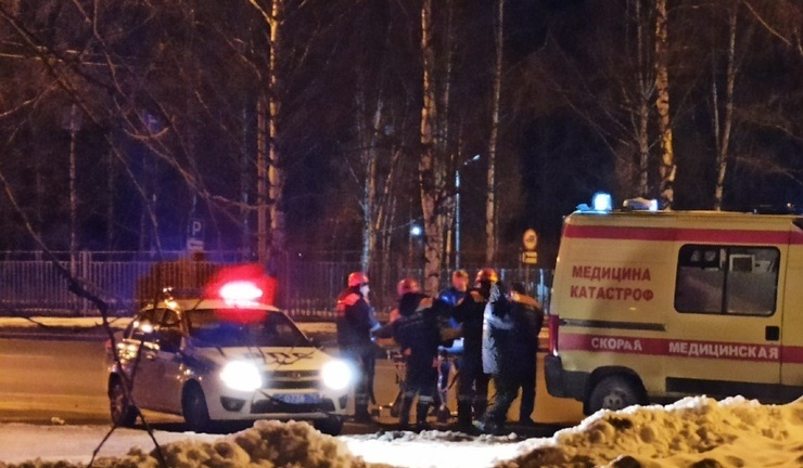 Раздавило грузовиком насмерть: супруги погибли на трассе под Ярославлем