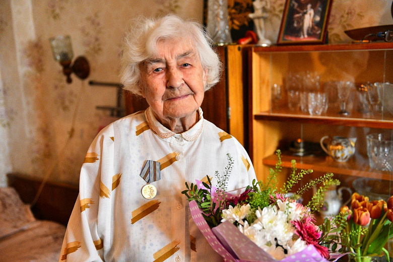 "Никогда не болела, не знаю лекарств": столетняя ярославна поделилась секретом долголетия