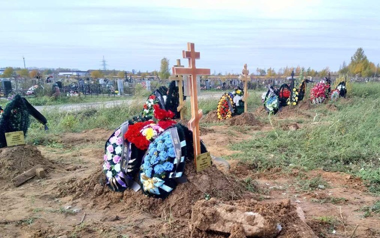 "Ваши мертвые не обидятся": ярославцы просят закрыть кладбища