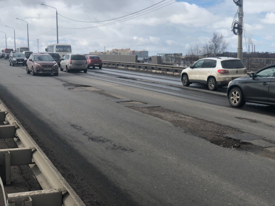 В Ярославле на несколько дней ограничат движение на Добрынинском путепроводе: когда