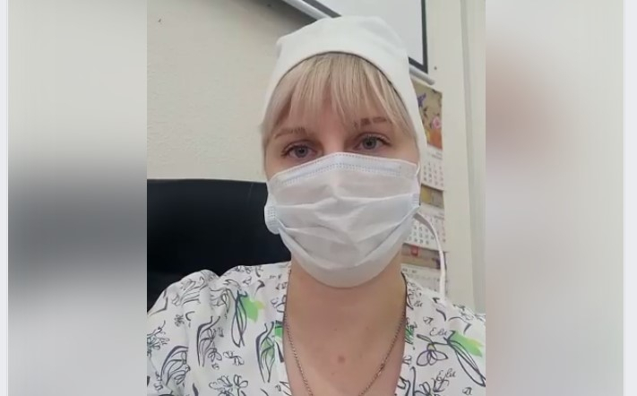 "Лучше оставайтесь дома": замдиректора туберкулезной больницы записала обращение для ярославцев