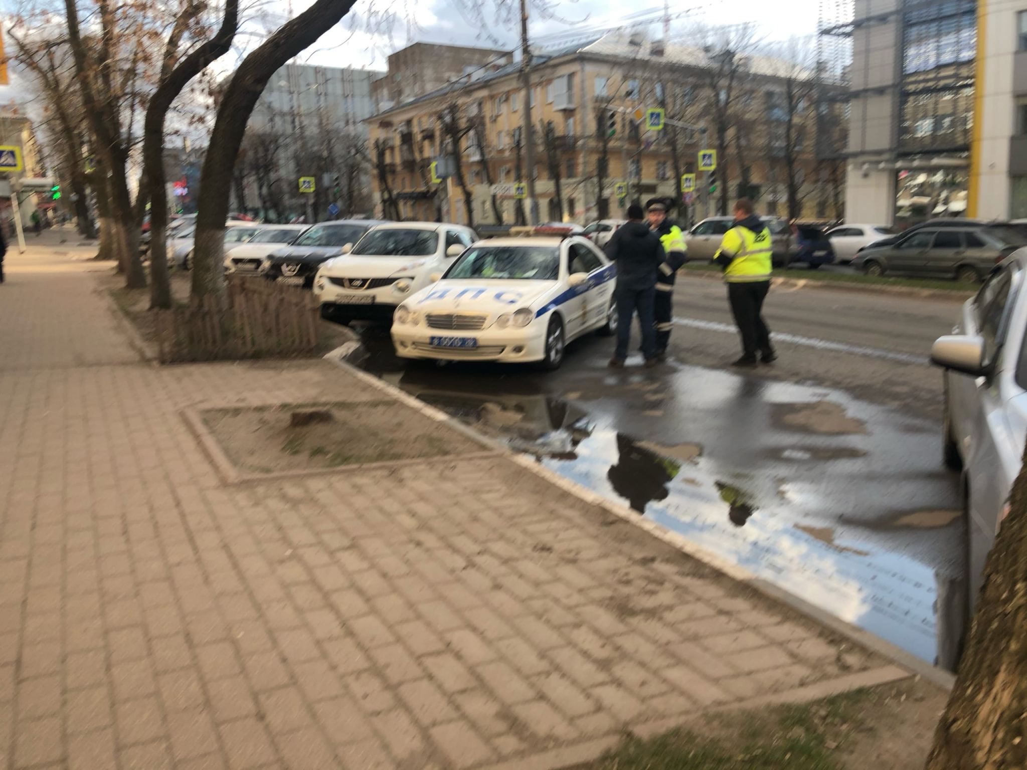 Остановлено три тысячи авто: как проходит "коронавирусная облава" на постах Ярославля