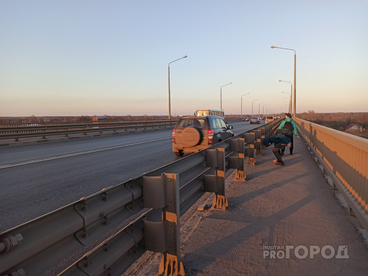 В мэрии сообщили о перекрытии Октябрьского моста: когда и на сколько