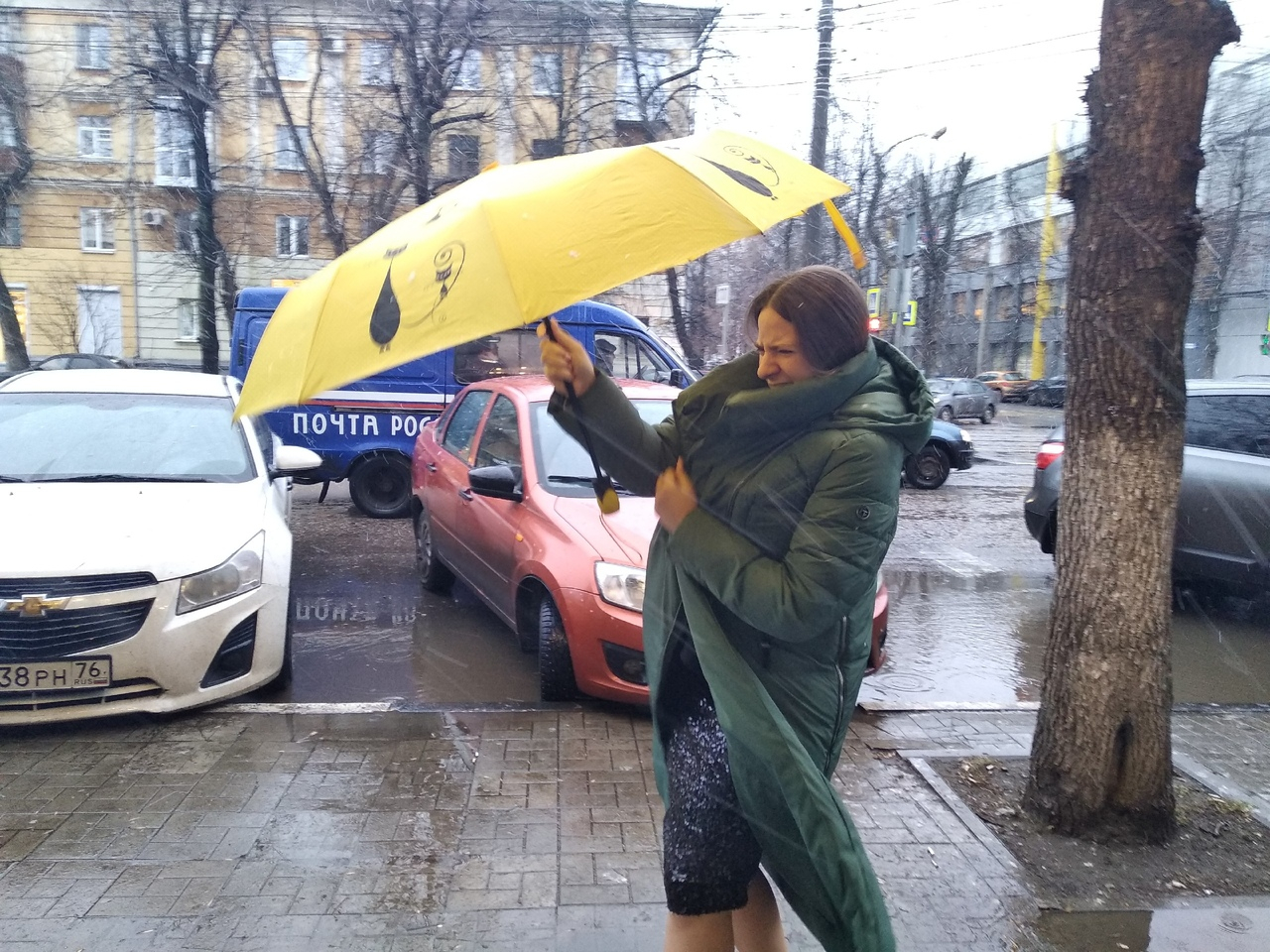 Экстренное предупреждение от МЧС: экстремальные ливни обрушатся на Ярославль