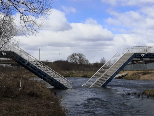 "Могли быть жертвы": из-за обрушения моста под Ярославлем возбуждено уголовное дело