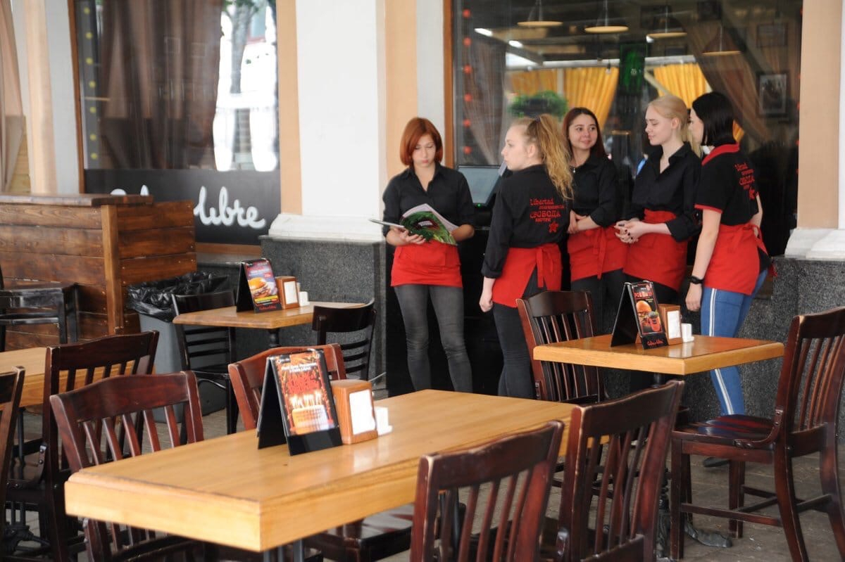В Ярославле открывают рестораны и кафе, назвали точную дату