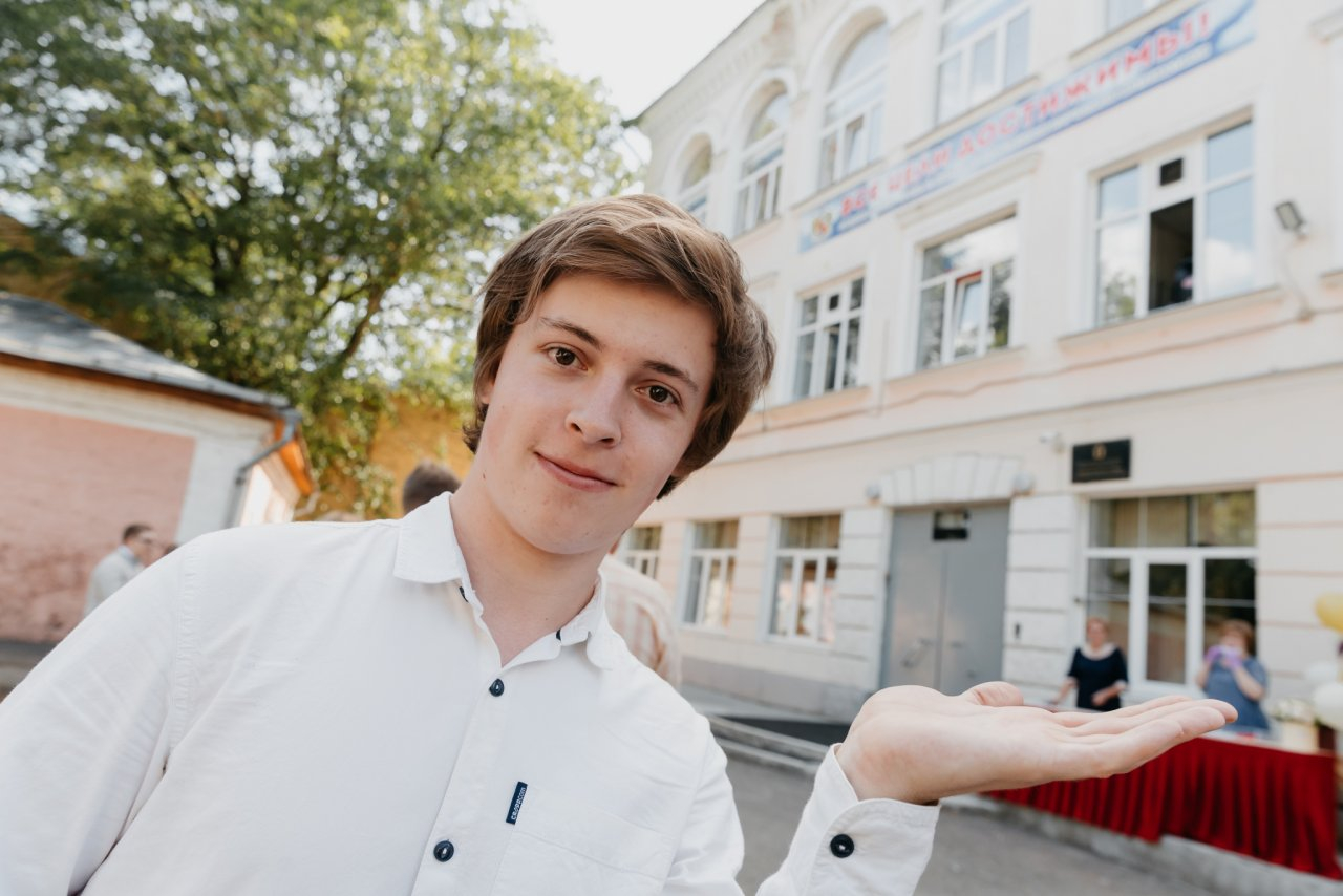 "Жалко наблюдателей": сдавший ЕГЭ на 100 баллов школьник из Ярославля раскрыл секрет успеха