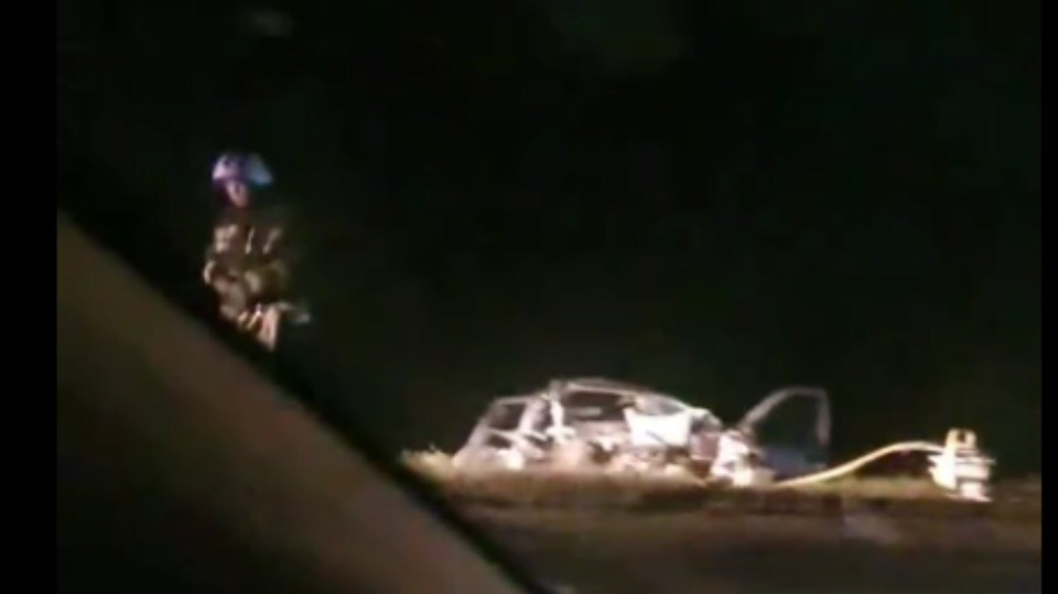 "Смята в мясо": подробности гибели ребенка и женщины в тройном ДТП под Ярославлем. Видео