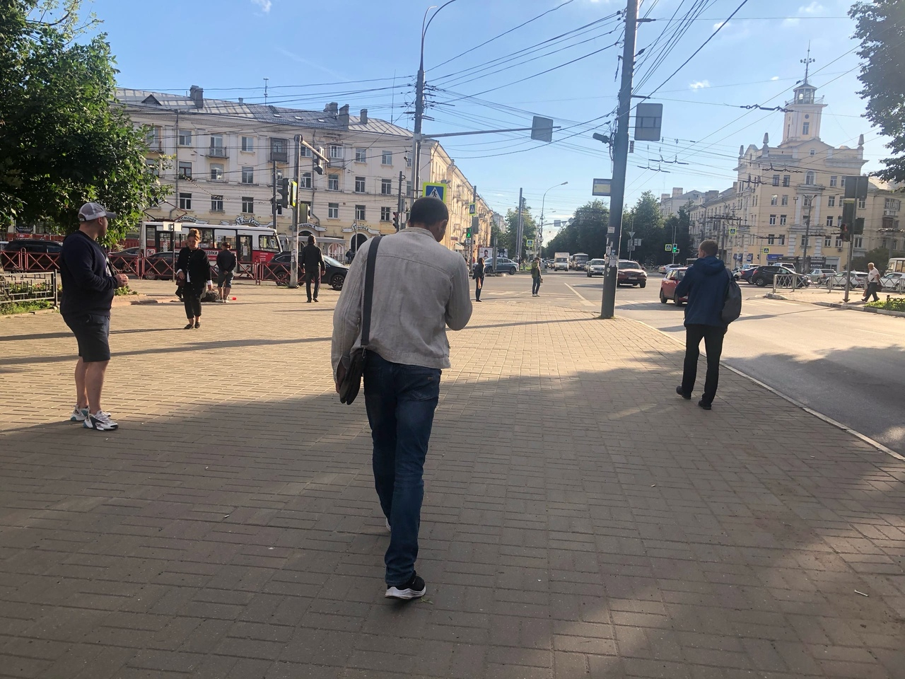 Выплаты без документов получат россияне до конца августа: кому