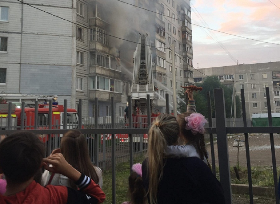 «Семьи погибших получат по миллиону»: как помочь людям после взрыва на Батова