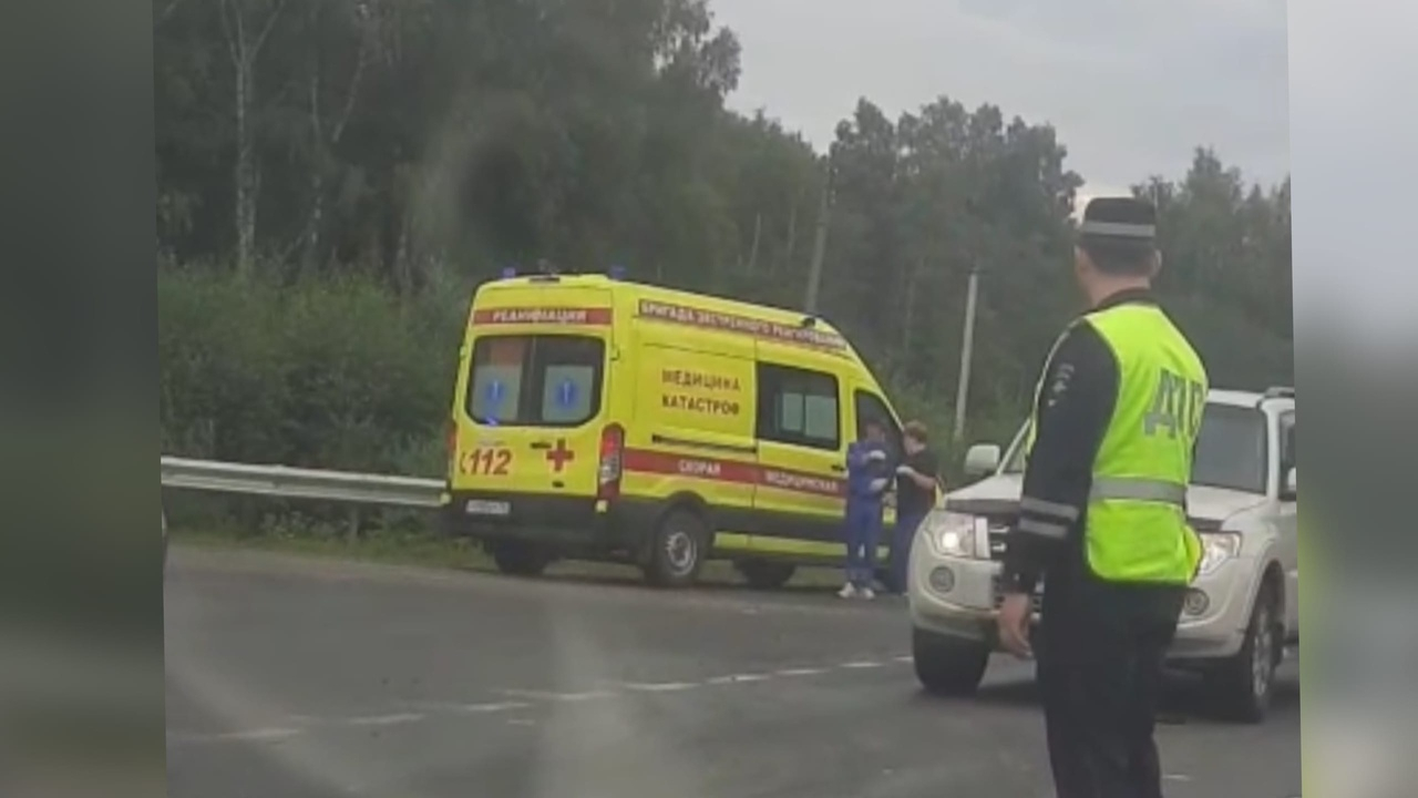 Врачи выбегают из реанимации: подробности ДТП на трассе под Ярославлем