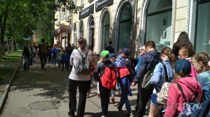 Чаты будут пищать без умолку: Роспотребнадзор выкатил запрет школам и родителям