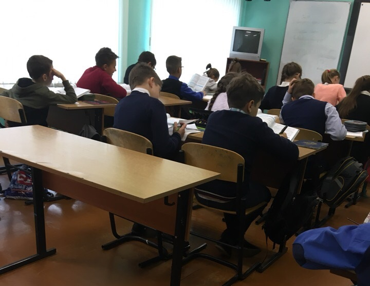 Школьников - на удаленку: еще в одной школе Ярославля нашли ковид