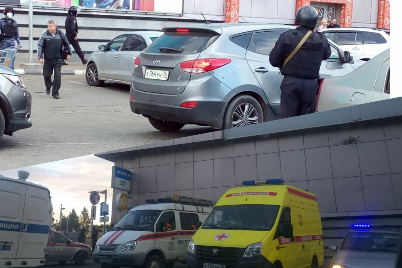 Реанимация, спасатели и химический запах: в Ярославле эвакуировали ТЦ