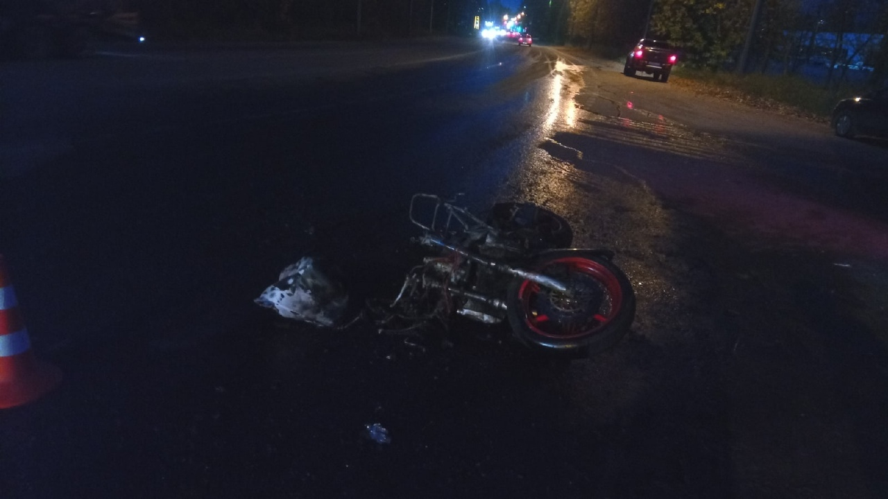 "Мотоцикл горел, труп закручен в узел": очевидец рассказал о жутком ДТП на Гагарина