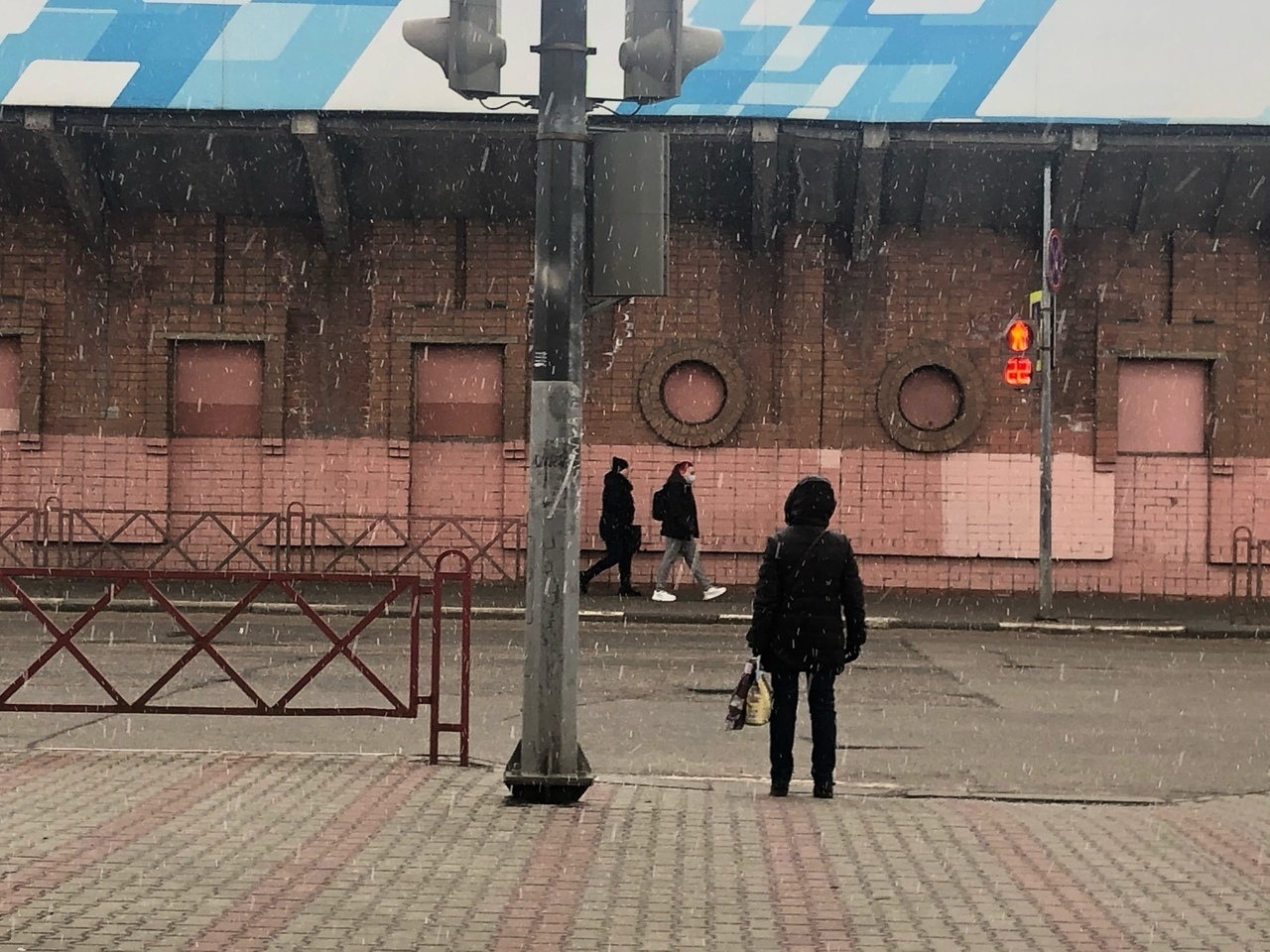 За окном минус и снег: экстренное предупреждение от МЧС для ярославцев