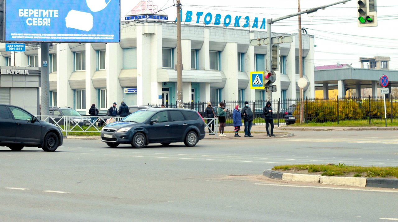 Масочный рейд на автовокзале в Ярославле: принципиальных будут штрафовать