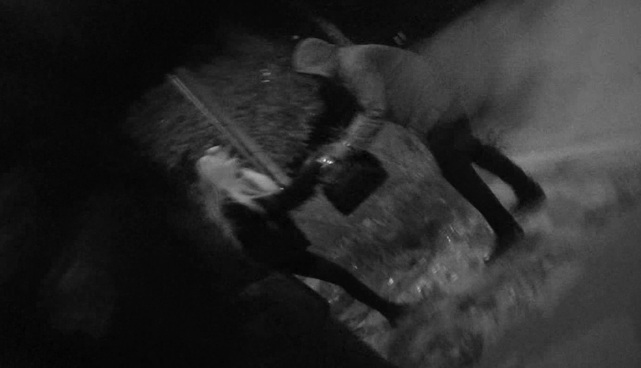 Нападал на девушек: ярославцы в центре задержали рецидивиста