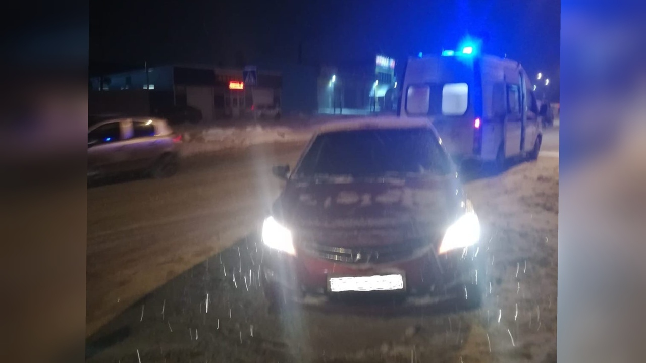 Истекал кровью на дороге: в ДТП под погиб Ярославлем молодой мужчина
