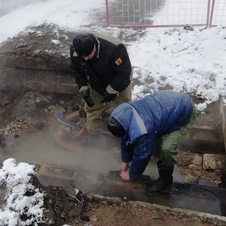 «Как были батареи холодные, так и остались»: как устраняют аварию в Ростове Великом