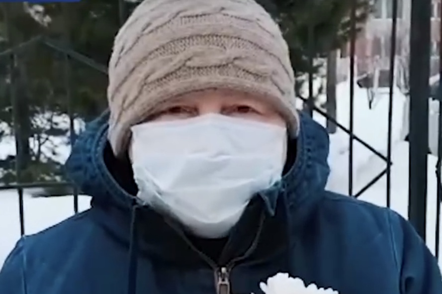 "Не могу дышать": в Ярославле женщину с поражением легких спас следователь Следкома