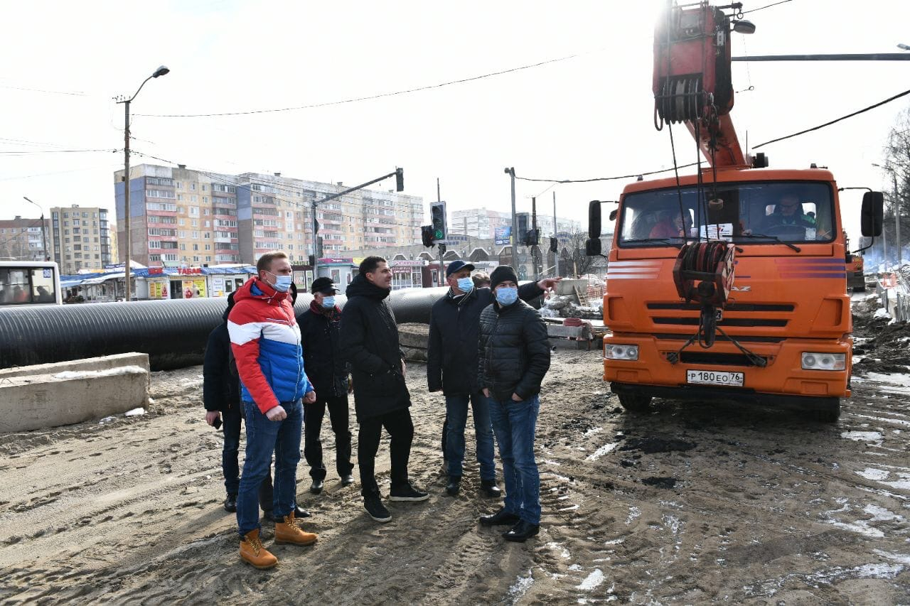 «Указали на недостатки»: Владимир Волков возмутился ремонтом проспекта Машиностроителей