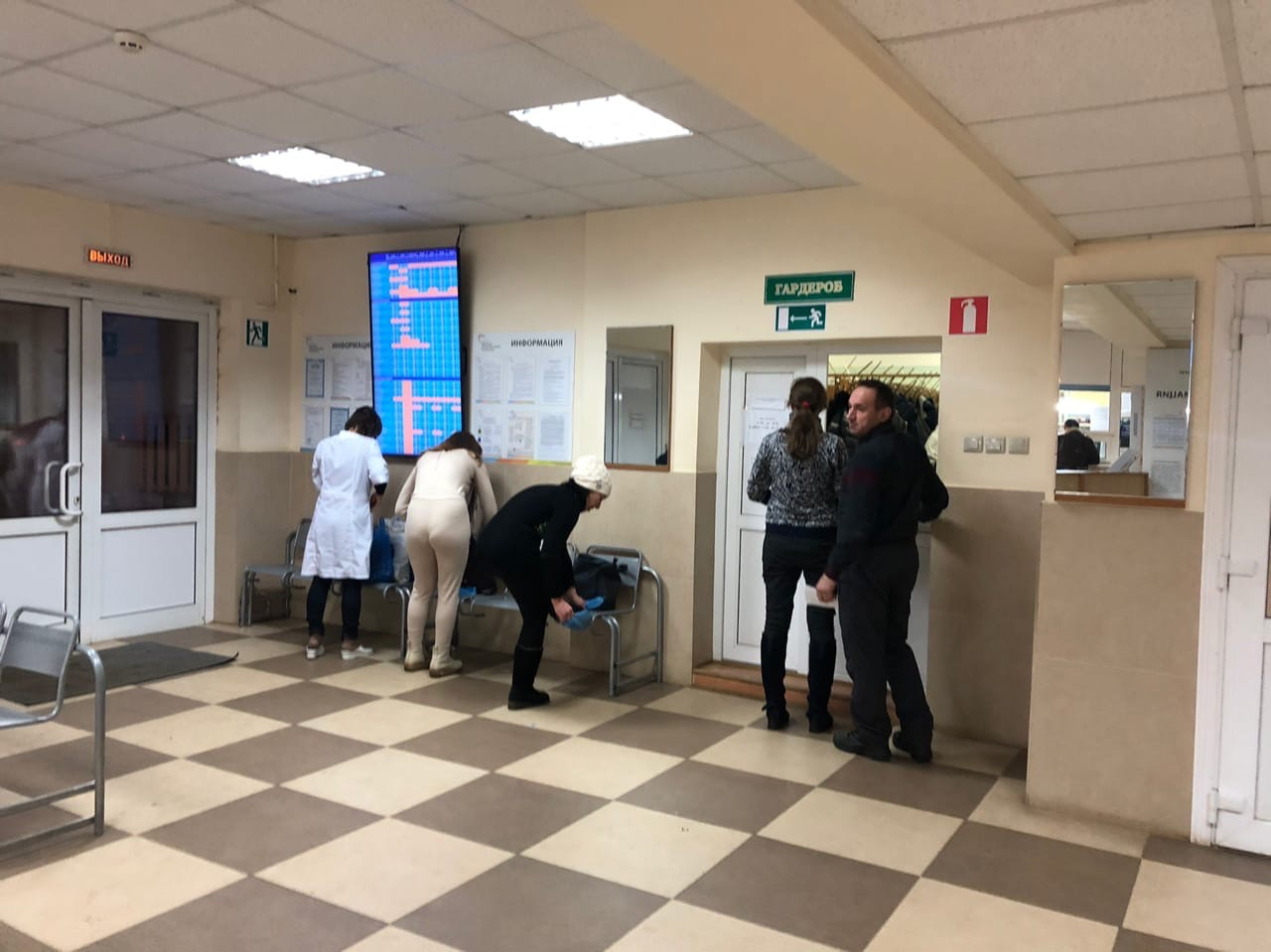 Узнаете об инсульте за месяц: врачи назвали симптомы, которые являются предвестниками болезни